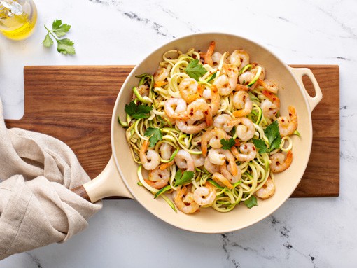 Zoodles mit Garnelen